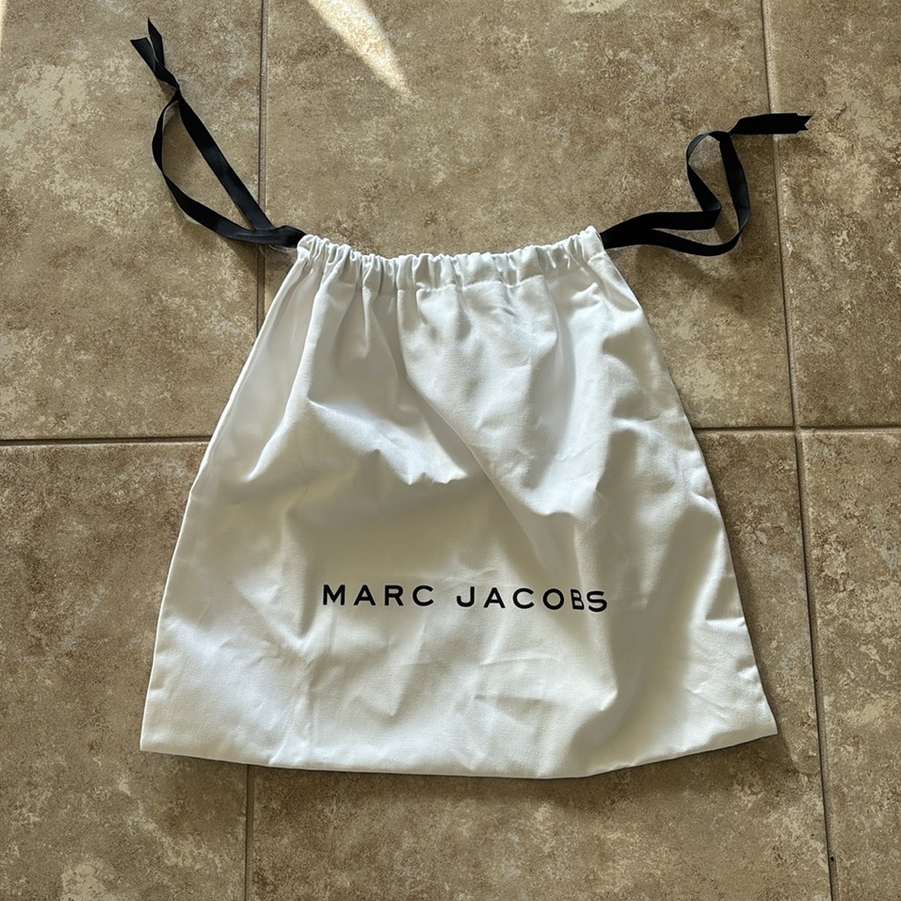 Gorgeous Marc Jacob’s leather tote - The Tag 27 in cement color - Picture 7 of 9